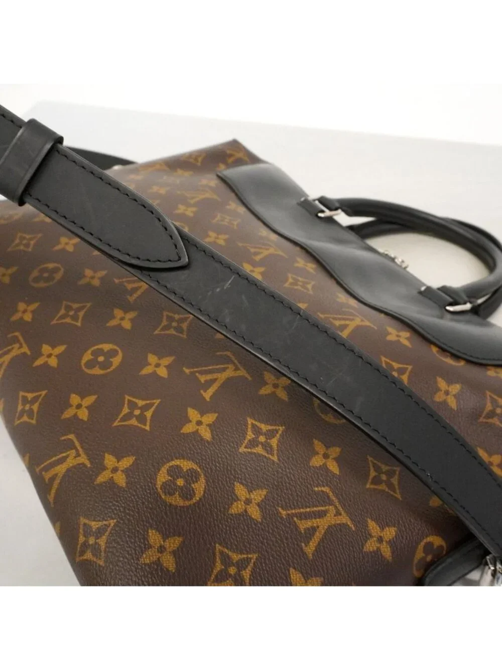 Louis Vuitton Business Bag Monogram Macassar Porte Documents Jour Brown Black